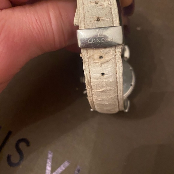 Diamond encrusted Luxess watch main image 4